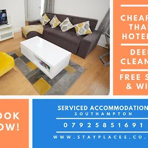 Apartment 6 - Lovely Available For Guests Parking Wifi, Southampton